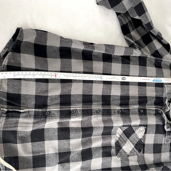 Quicksilver Men’s flannel, size M - Picture 3 of 6